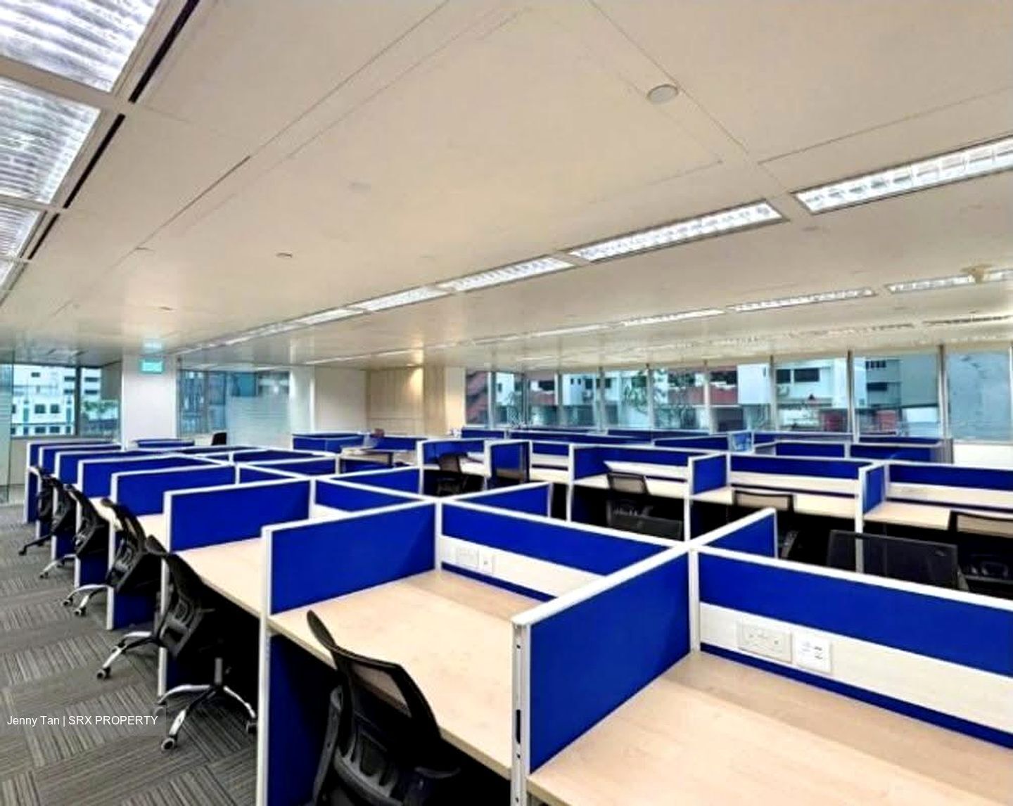 Odeon Towers (D7), Office #615069241